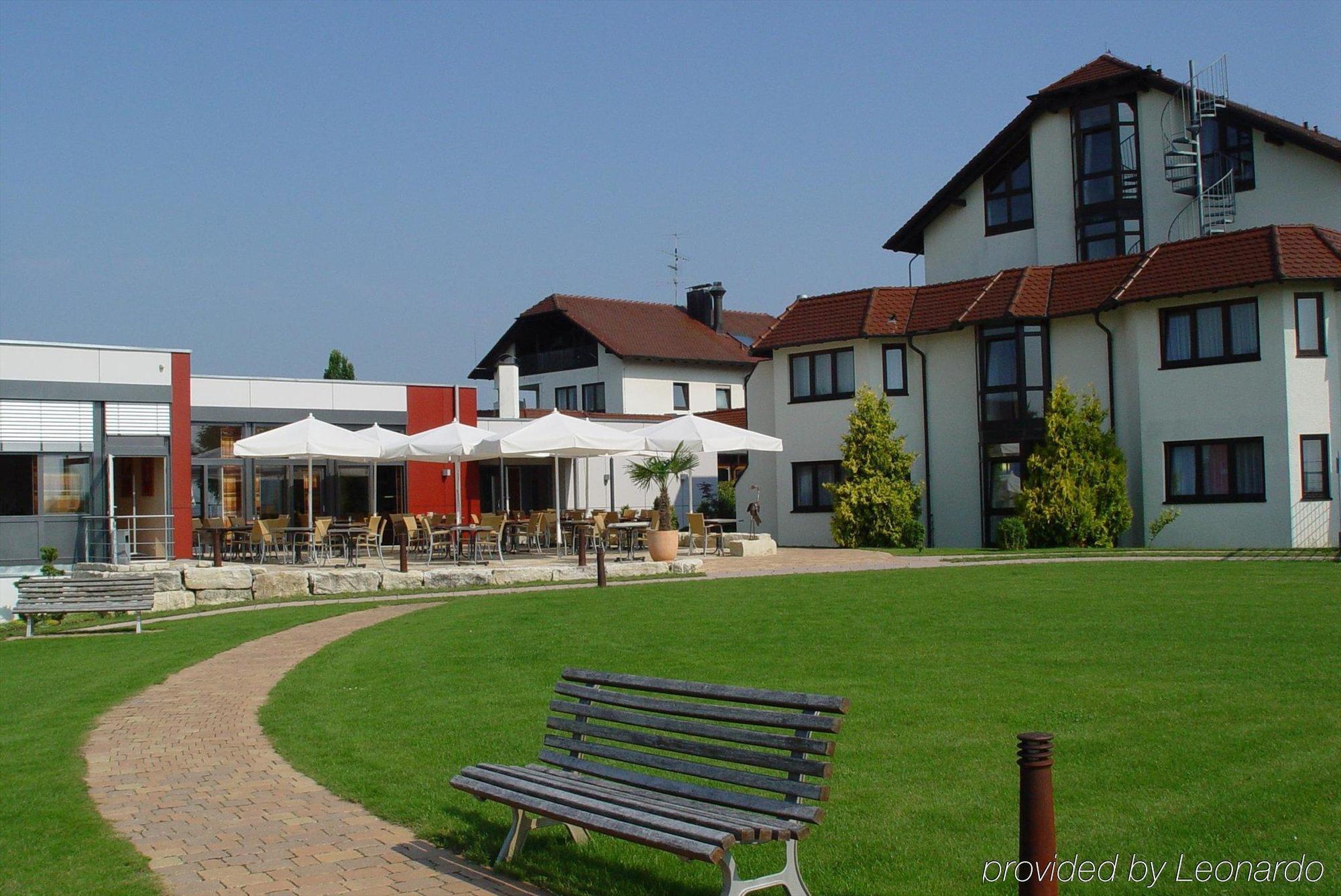 Aramis Tagungs- Und Sporthotel Gaufelden Exterior photo