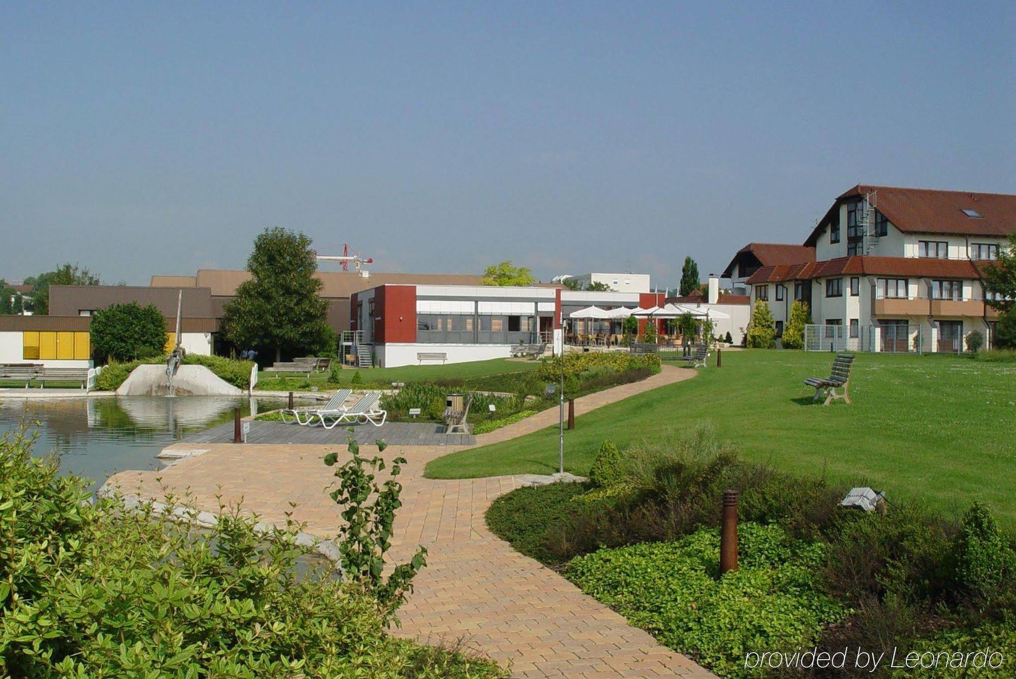 Aramis Tagungs- Und Sporthotel Gaufelden Exterior photo